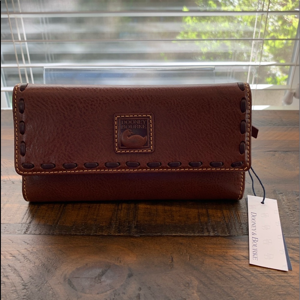 Dooney & Bourke Florentine Checkbook wallet